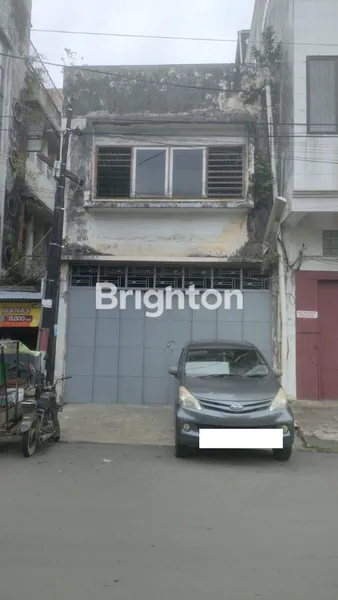 image RUKO 21/2 TINGKAT DI JALAN SURAKARTA (3)