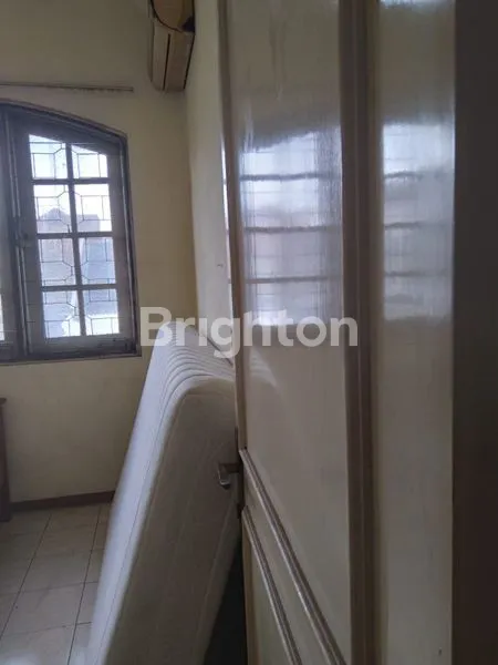 image RUMAH VILA VALENSIA PAKUWON INDAH, SURABAYA (4)