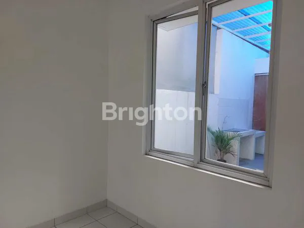 image RUMAH NYAMAN 2 LANTAI DI THE ICON COSMO EASTERN BSD CITY, TEMPAT ASIK UNTUK HIDUP MENYENANGKAN. (5)