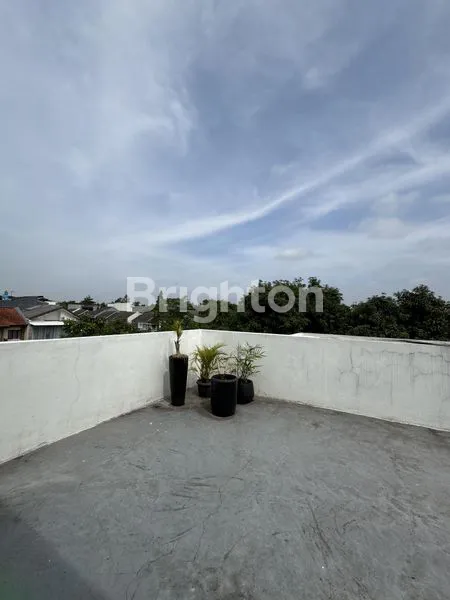 image RUMAH CANTIK 3 LANTAI FULL FURNISH DI NEO CATALONIA BSD CITY (6)