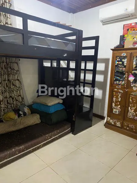 image RUMAH BESAR MURAH 2 LANTAI (8)