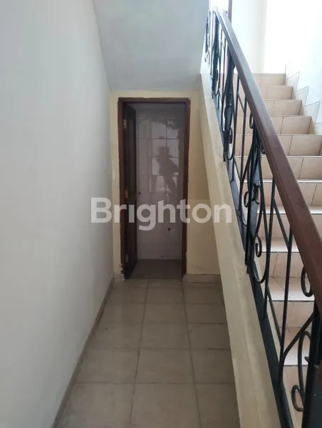 image RUMAH 2 LANTAI NOL JALAN KEMBAR (6)