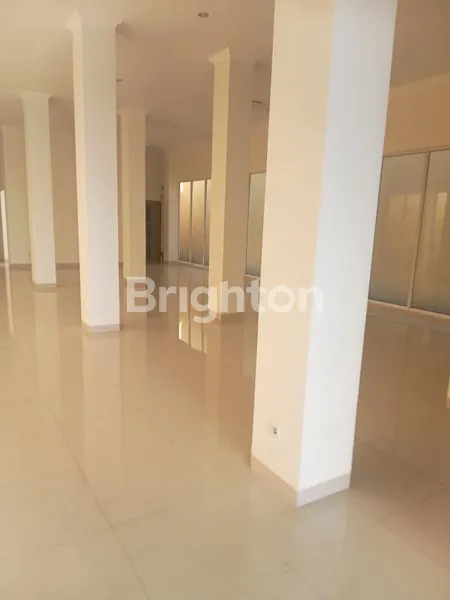 image GEDUNG PUSAT KOTA SURABAYA (4)