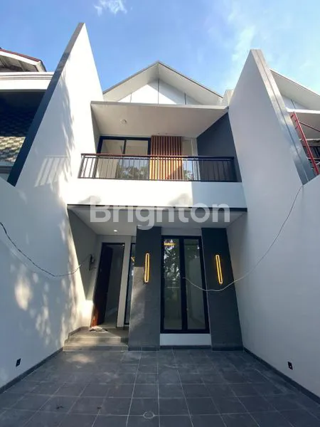 image RUMAH BRAND NEW MERUYA UTARA 125M2, KAV DKI LEBAR 5 ROW 2 MOBIL JAKARTA BARAT SHM (1)