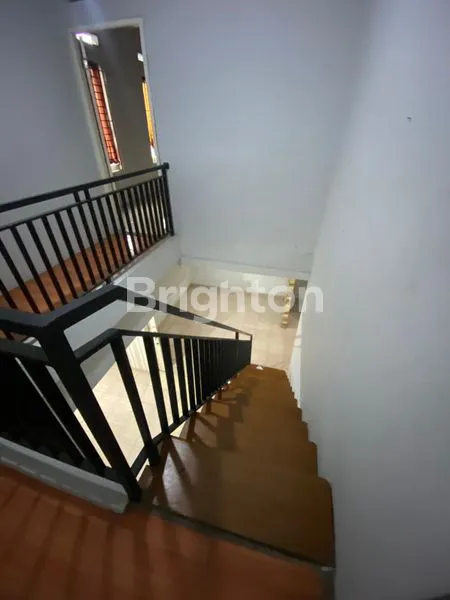 image RUMAH HOOK FURNISH  CLUSTER JATIWARINGIN (5)