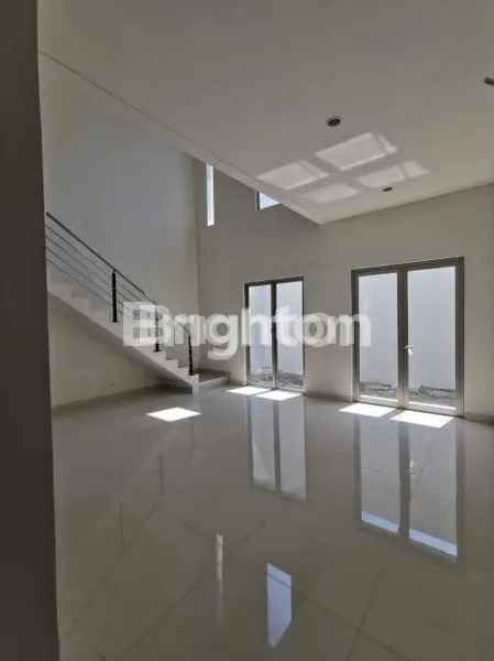 image RUMAH LUAS MASIH BARU BANYAK KAMAR DEKAT PAKUWON CITY CENTER HARGA MURAH (1)