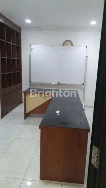 image RUKO MAYJEND SUNGKONO PINGGIR JALAN UTAMA 3 LANTAI COCOK BUAT SEGALA JENIS USAHA (7)