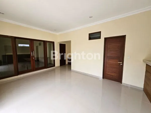 image 2 VILLA BARU DALAM 1 LOKASI JALAN SHORTCUT TIBUBENENG  CANGGU (8)