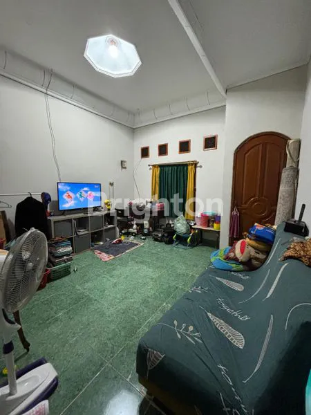 image RUMAH DURI KOSAMBI DI JAKARTA BARAT (3)