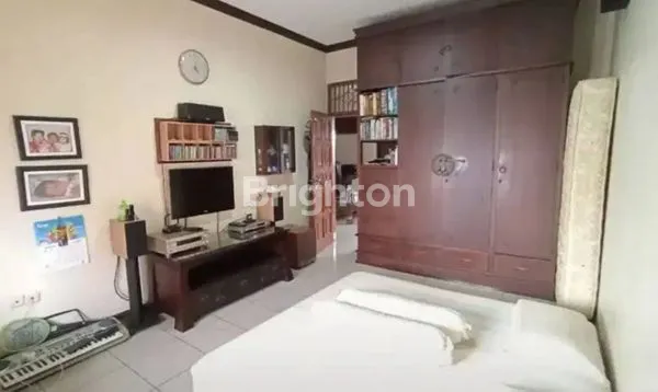 image RUMAH 2 LANTAI KONDISI  BAGUS DAN RAPI DAN SIAP HUNI DI DALAM KOMPLEK DI JOGLO JAKARTA BARAT   (3)