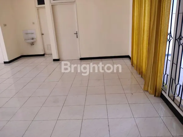 image RUMAH SIAP HUNI SELANGAKAH KE JALAN RAYA MERR TOL TAMBAK SUMUR BANDARA JUANDA  (6)