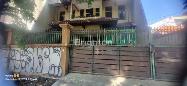 image RUMAH 2 LANTAI DI NOL JALAN RAYA NGAGEL PUCANG BRATANG BARATAJAYA  (1)