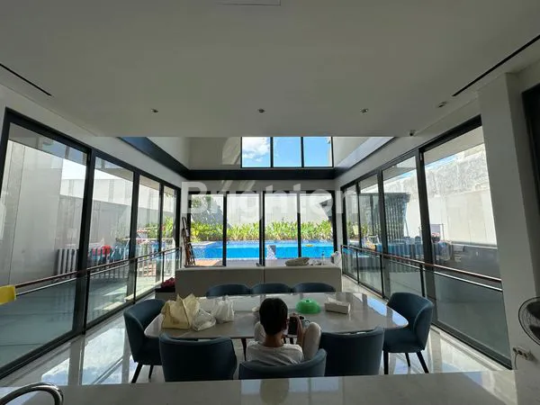 image RUMAH MEWAH LOKASI SUPER PRIME NAVAPARK LYNDON BSD CITY (3)