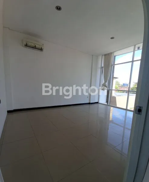 image RUKO 3 UNIT GANDENG RAYA BYPASS NGURAH RAI NUSA DUA   (1)