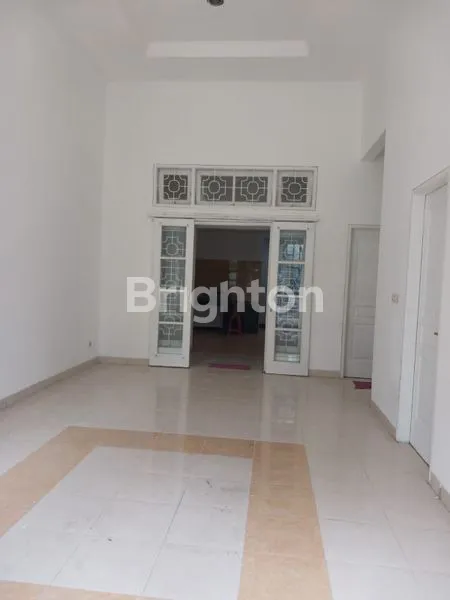 image RUMAH MODEREN ASRI BERSIH DAN RAPI DI KOTA BOGOR (2)