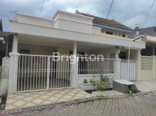 image SUTOREJO RUMAH FULL RENOV DAN LINGKUNGAN NYAMAN DEKAT PAKUWON CITY, GALAXY MALL DAN MERR (2)