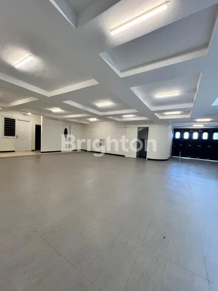 image RUMAH MEWAH SEMI FURNISH CITRALAND BOULEVARD (2)