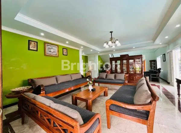 image RUMAH ANTIK 6 KAMAR TIDUR DENGAN KOLAM RENANG LUAS   (3)