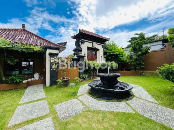 image RUMAH ANTIK 6 KAMAR TIDUR DENGAN KOLAM RENANG LUAS   (1)