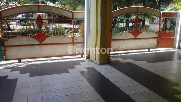 image RUMAH 2 LANTAI DI KOMPLEK MAHARAJA  (2)