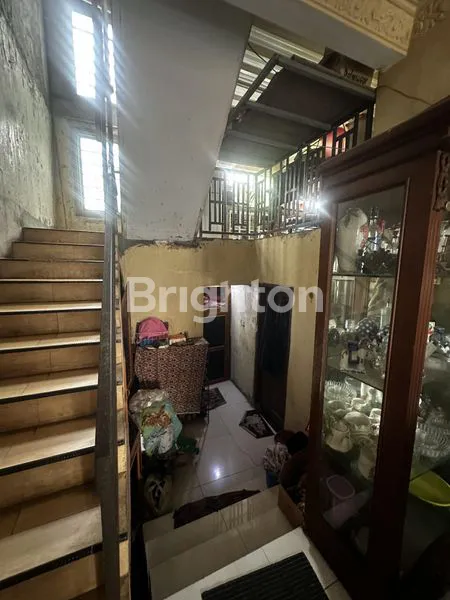 image RUMAH 3 LANTAI TAPOS DEPOK (6)