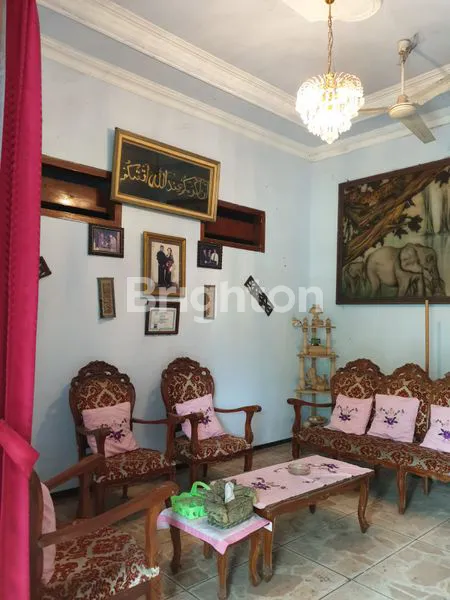 image DIJUAL CEPAT RUMAH ASRI 2 LANTAI DI TENGAH KOTA KEDIRI (3)