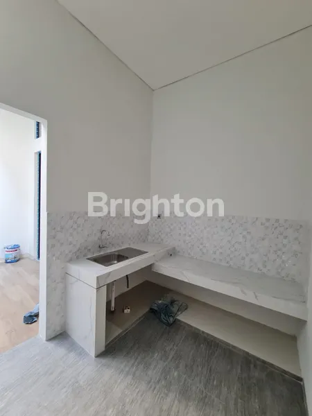 image MANYAR BARU GRESS 2 LANTAI SELANGKAH DARI MERR (7)