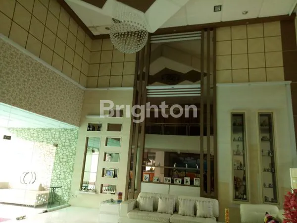 image RUMAH MEWAH DAERAH SUNTER (ADA KOLAM RENANG) (4)