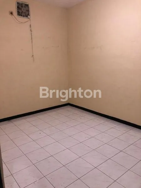 image RUMAH 2LT MINIMALIS DI SUTOREJO (4)