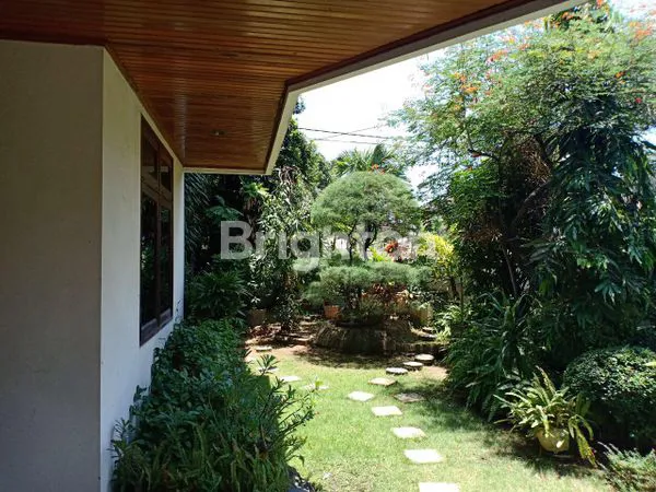 image RUMAH 2 LANTAI KERTAJAYA INDAH DEKAT GALAXY MALL DHARMAHUSADA MERR (3)