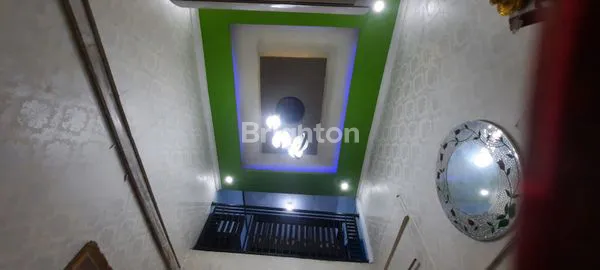 image RUMAH  CANTIK 2 LANTAI  ELEGAN  SIAP HUNI DI JUAL (7)