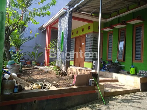 image DIJUAL RUMAH + TOKO (2)