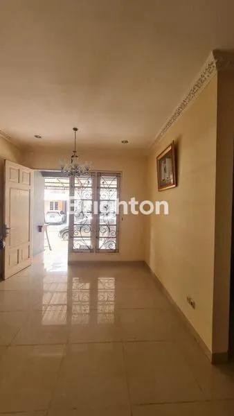 image SEWA RUMAH DI KOTA WISATA CIBUBUR (2)