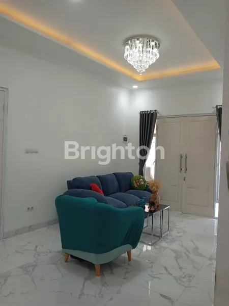 image RUMAH SIAP HUNI DAN BAGUS DI KENCANA LOKA BSD (4)