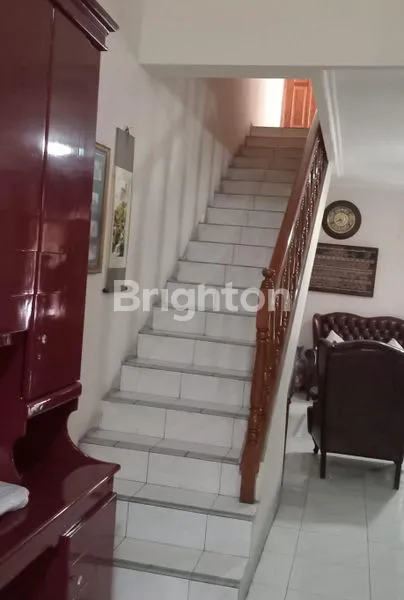 image RUMAH 2 LANTAI KAYU JATI SIAP HUNI KUDUS (8)