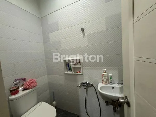 image DIJUAL - RUMAH 2 LT, PINGGIR JALAN COCOK UNTUK USAHA/ KANTOR - BINTARO SEKTOR 2 (7)