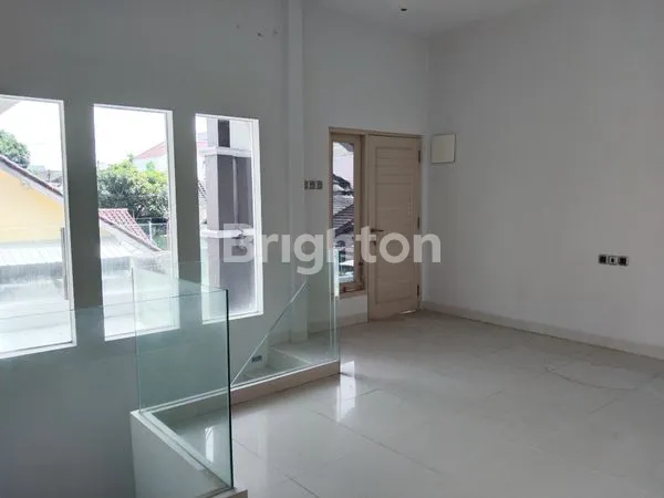 image GRIYA MAHKOTA GODEAN, SELANGKAH TUGU MALIOBORO (6)