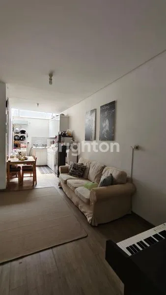 image RUMAH CANTIK 2 LANTAI PARADISE SERPONG CITY (2)