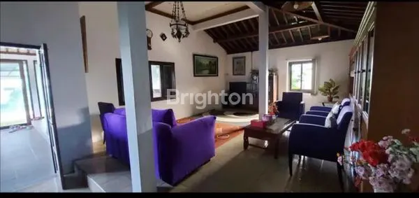 image RUMAH CANTIK KAWASAN WISATA KEBUN TEH KEMUNING (4)