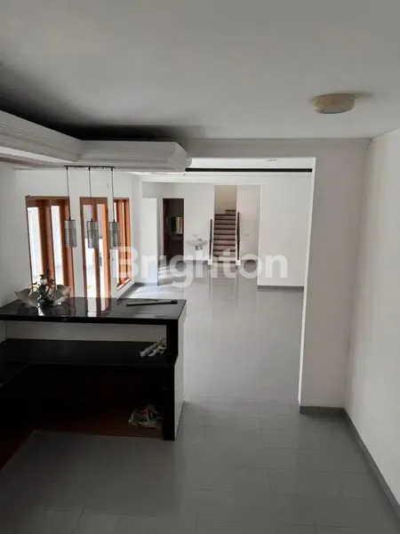 image RUMAH 2 LANTAI TAMAN LUAS THE GREEN BSD (5)