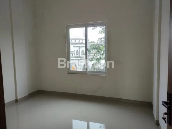 image RUKO BARU DEKAT JALAN BROMO (5)