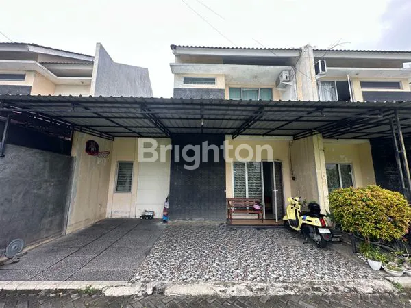 image RUMAH SIAP HUNI 2 LANTAI DEKAT DENGAN LUWES GENTAN (1)