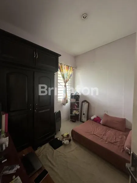 image RUMAH SIAP HUNI 2 LANTAI DEKAT DENGAN LUWES GENTAN (4)