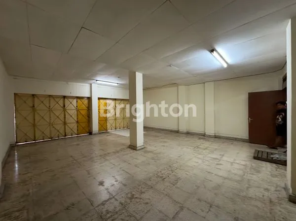 image RUKO KAWASAN STRATEGIS SLAMET RIYADI SOLO (8)