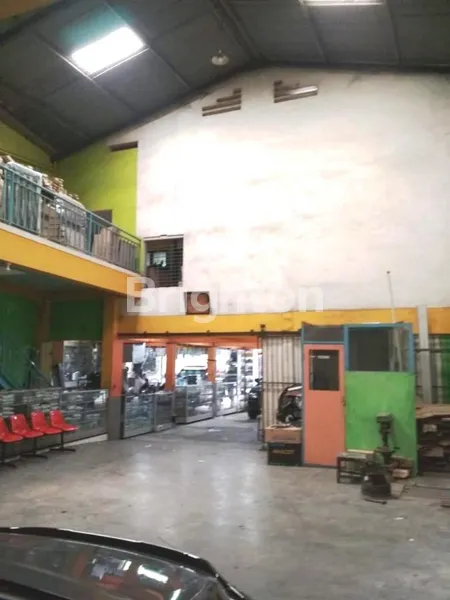 image RUKO 2 LANTAI SIAP PAKAI DI JL GATOT SUBROTO JODIPAN BLIMBING (3)