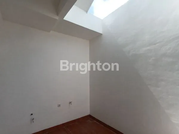 image TOWNHOUSE BARU MODERN MINIMALIS SUDAH RENOVASI SIAP HUNI ALANG ALANG LEBAR SUMATERA SELATAN (6)