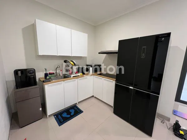 image RUMAH DI CLUSTER CARSON GADING SERPONG (3)