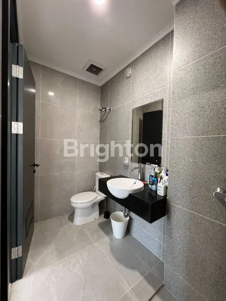 image RUMAH DI CLUSTER CARSON GADING SERPONG (8)