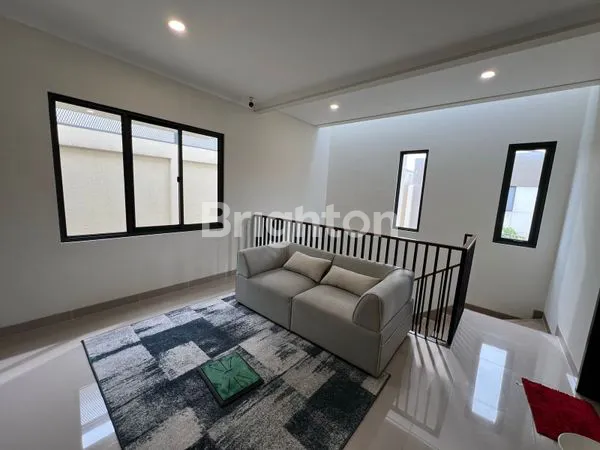 image RUMAH DI CLUSTER CARSON GADING SERPONG (5)