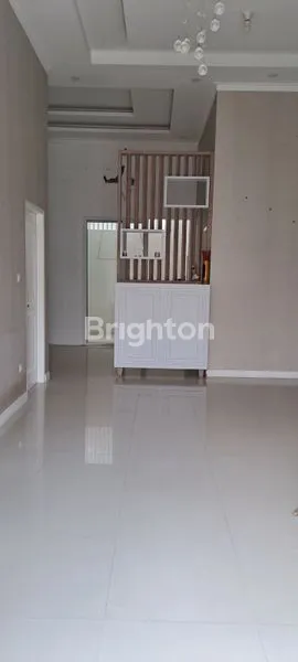 image RUMAH MEWAH CLUSTER (7)